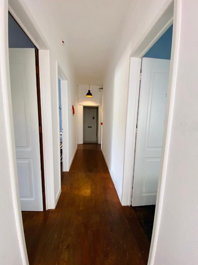 Fernando Guest House Авейру Экстерьер фото